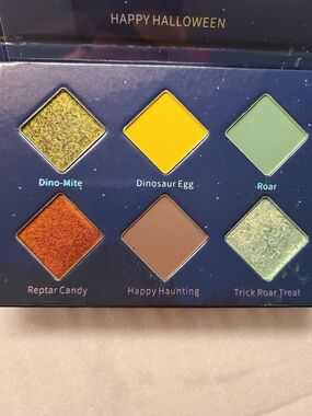 Sugar Drizzle TRICK ROAR TREAT Eyeshadow Palette